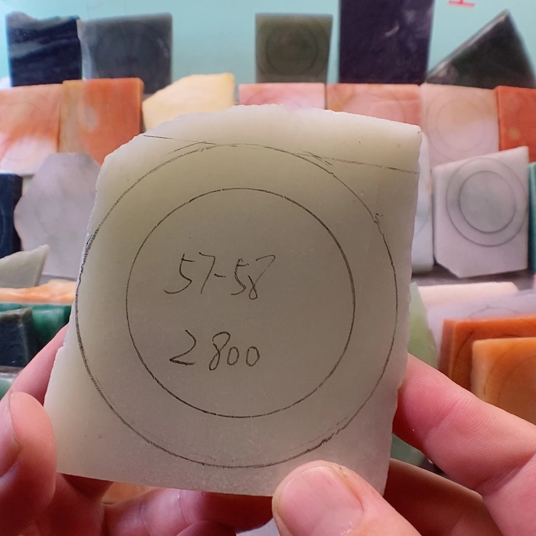 和田玉手镯未镶嵌手镯定制