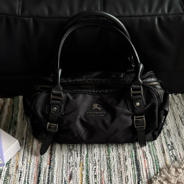 95新 BURBERRY/博柏利 上海自播/巴宝莉单肩包