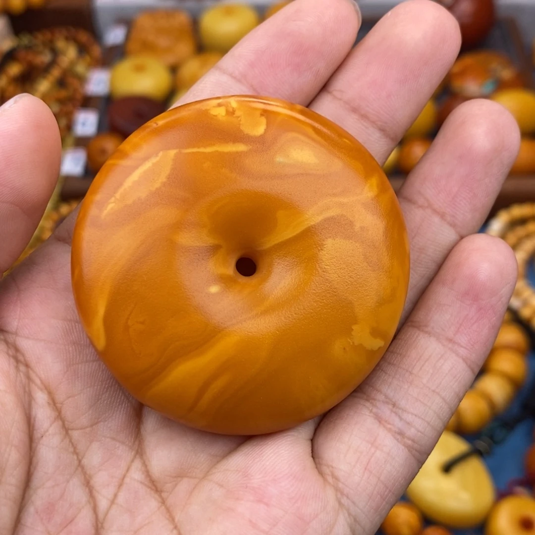 未镶嵌琥珀珠宝奇石