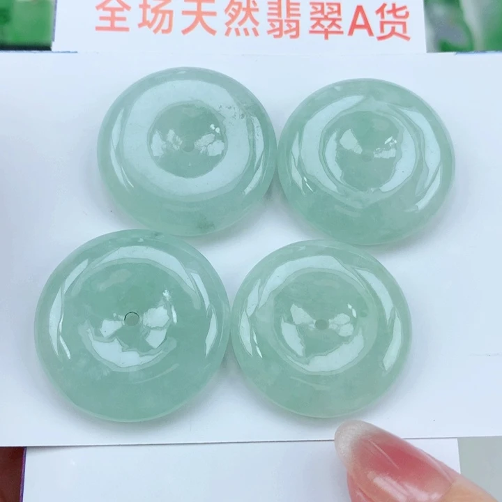 翡翠未镶嵌颈饰多样性发其1