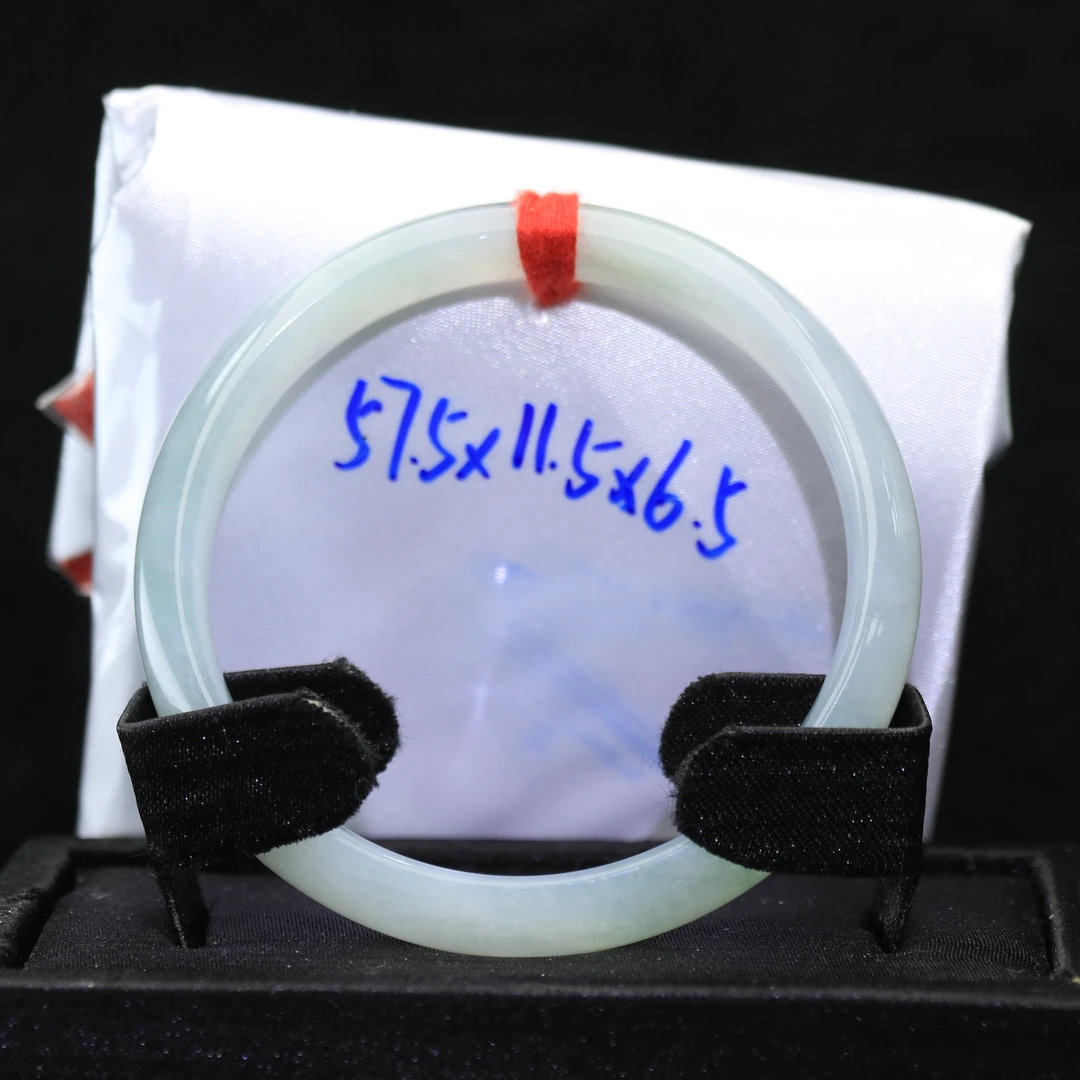 43天然缅甸翡翠A货飘蓝花手镯/200267/上海嘉禾拍卖