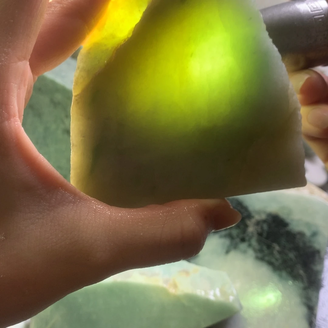 翡翠颈饰未镶嵌缅甸翡翠