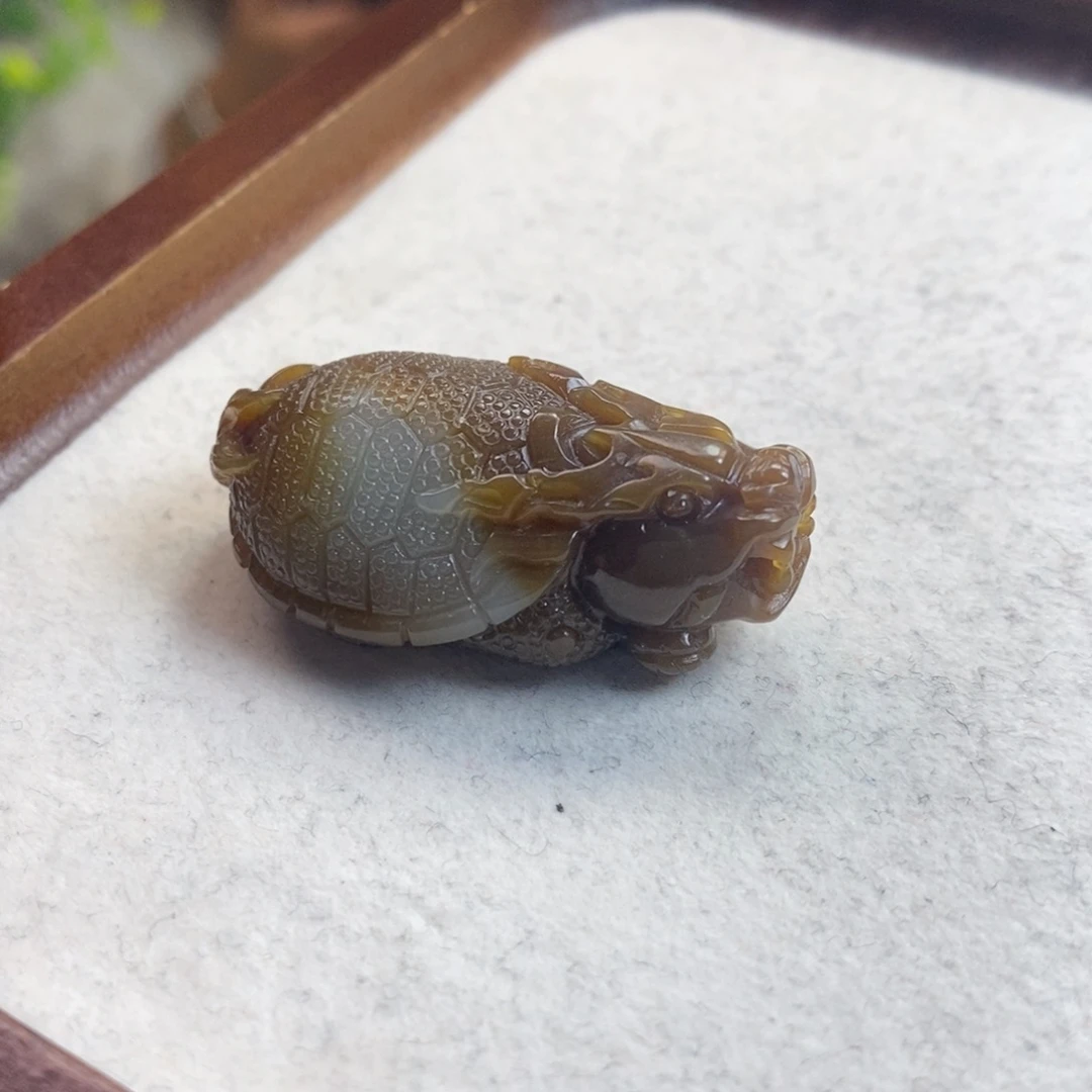 和田玉未镶嵌颈饰18