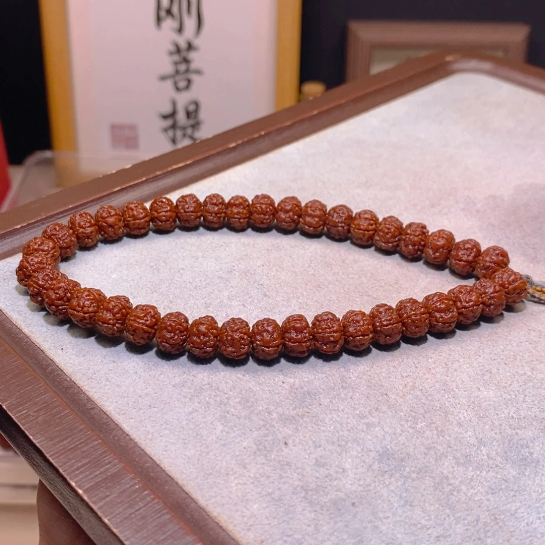 小***龍菩提籽类精品老树王手持