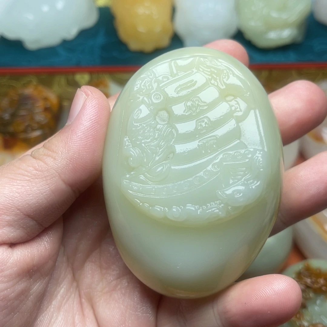 石材天然方解石手把件不退换