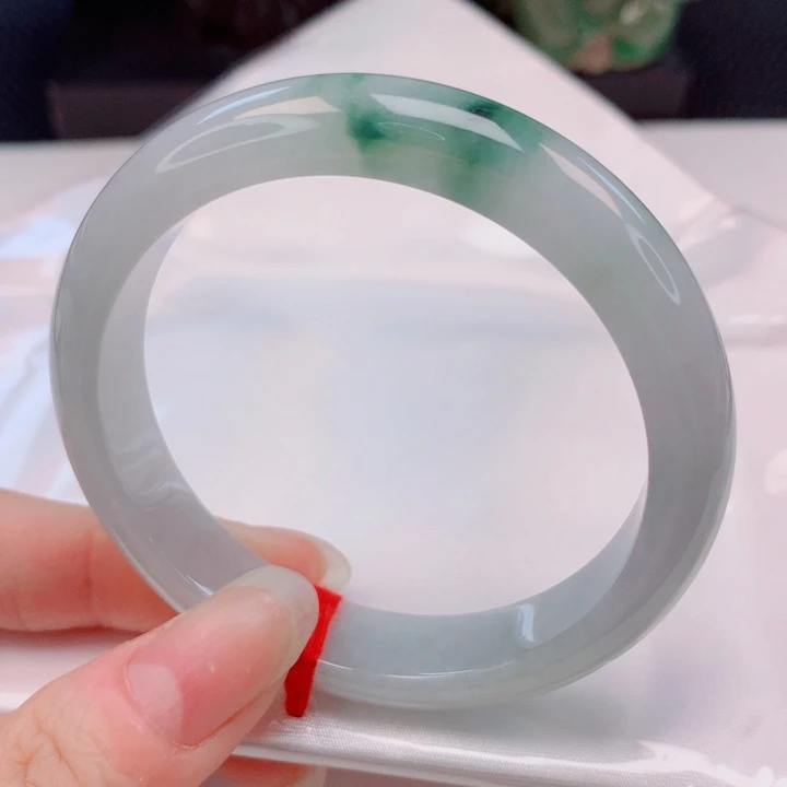 翡翠未镶嵌手镯51圈