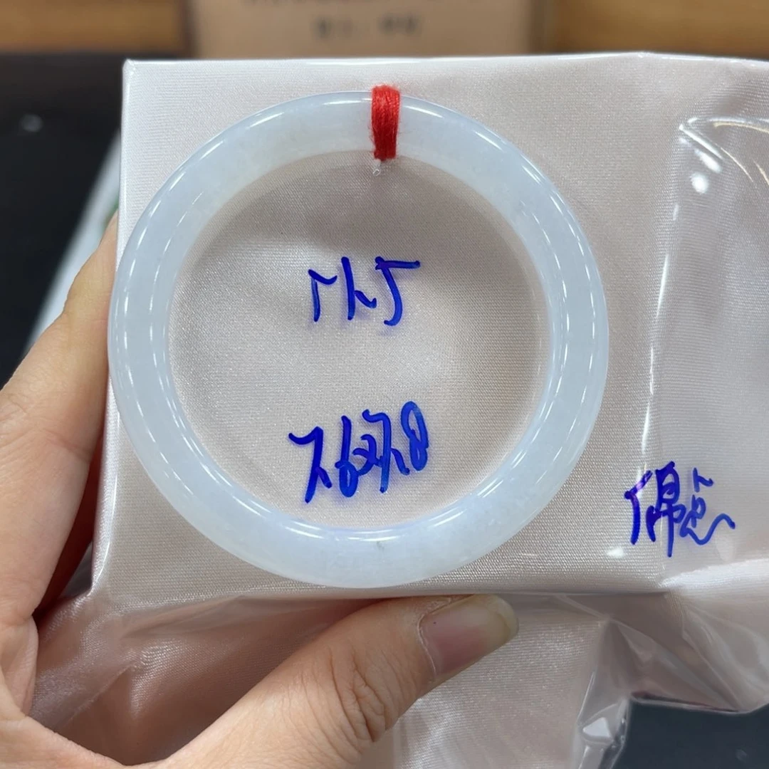 未镶嵌手镯翡翠翡翠