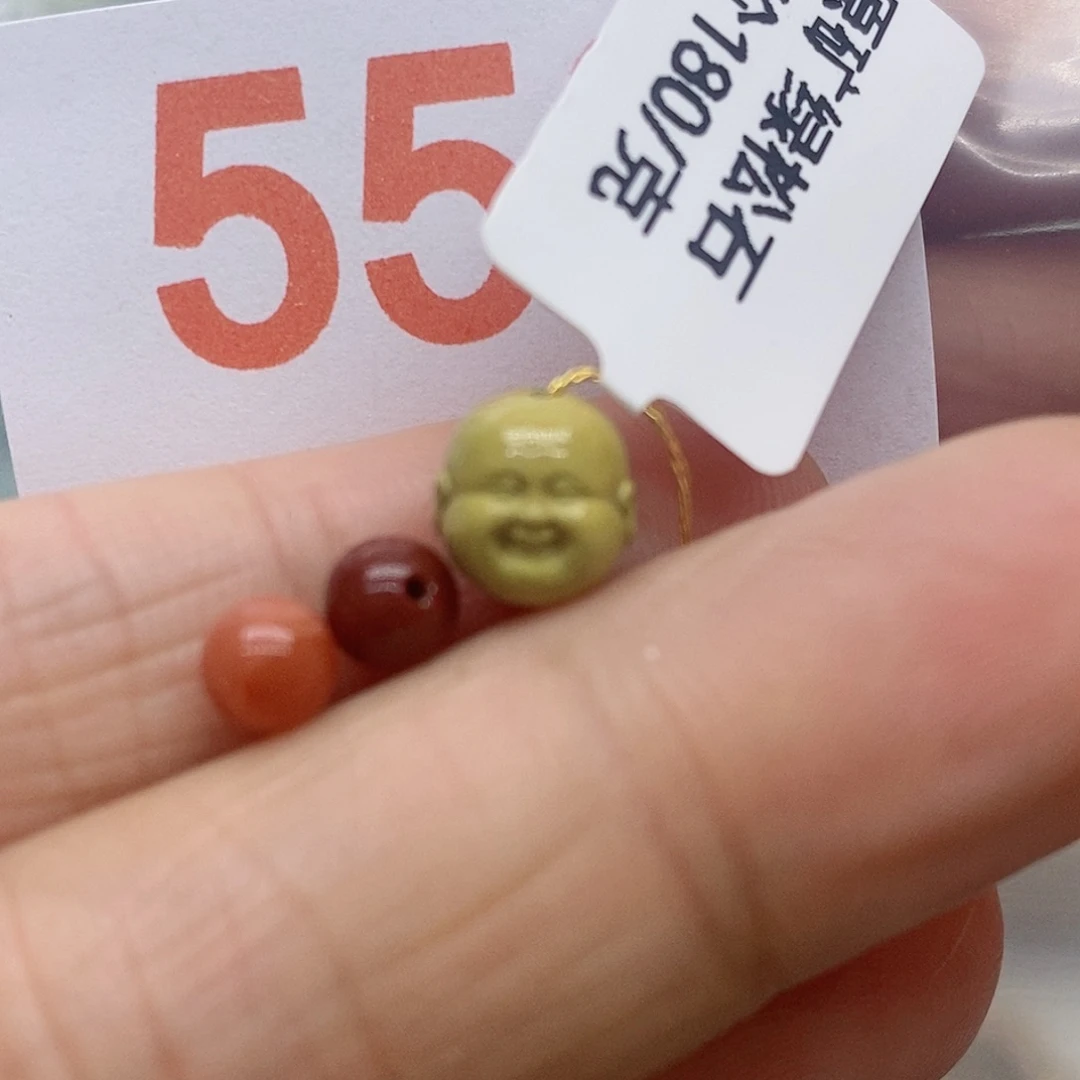 南红玛瑙未镶嵌珠宝奇石