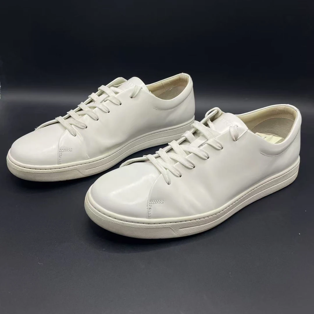 95新 Prada/普拉达 【聚星福利】男士白色亮面低帮板鞋43欧码cat389