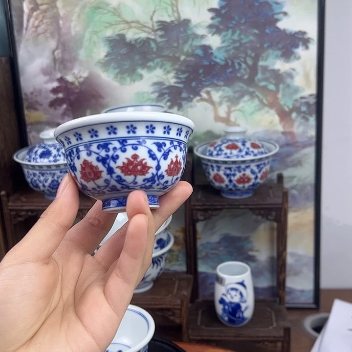 其他瓷缠枝莲釉里红小压手