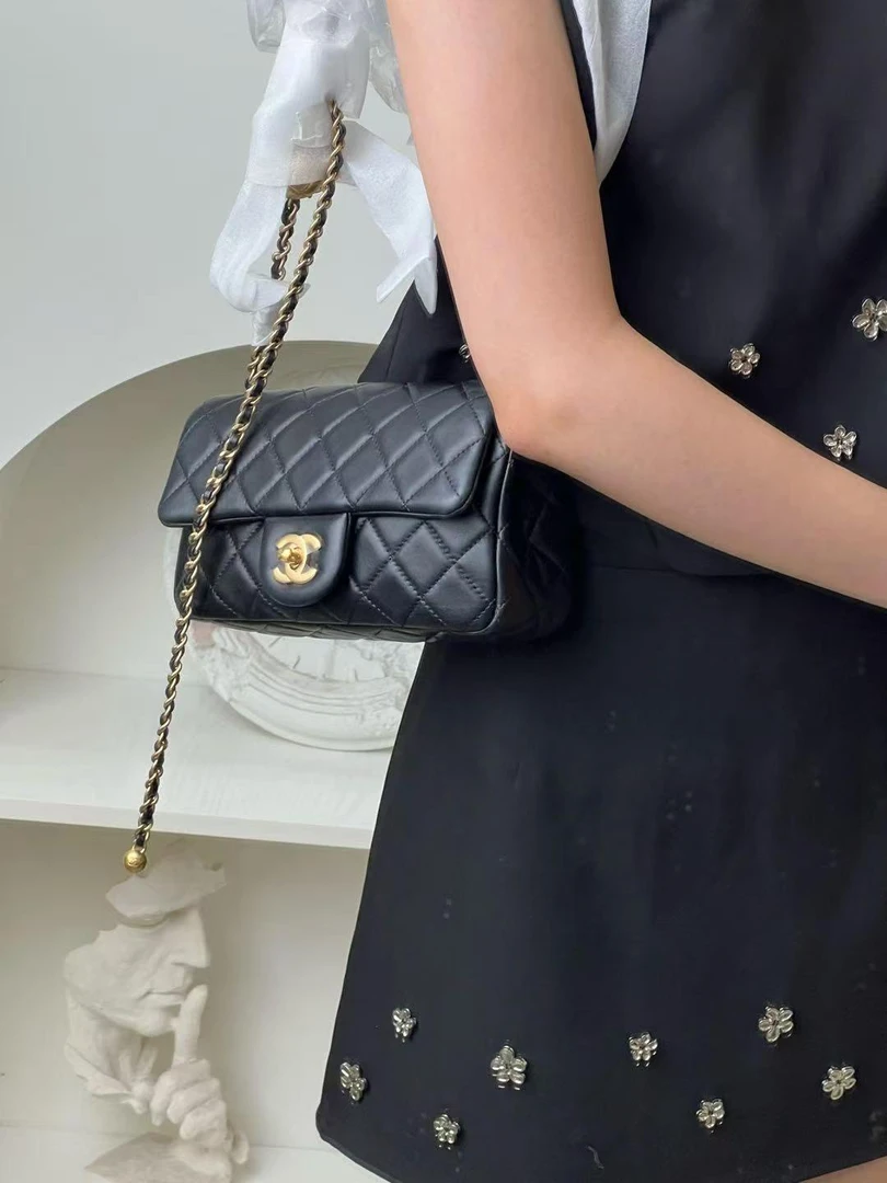99新 Chanel/香奈儿 cf金球大mini黑金羊/99新/优选