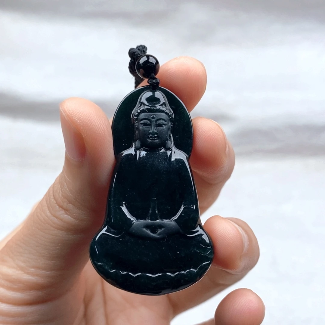 颈饰未镶嵌翡翠素衣观音