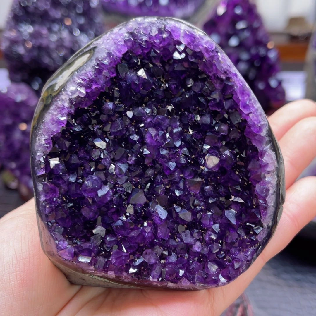 紫晶大型摆件（非配饰）未镶嵌