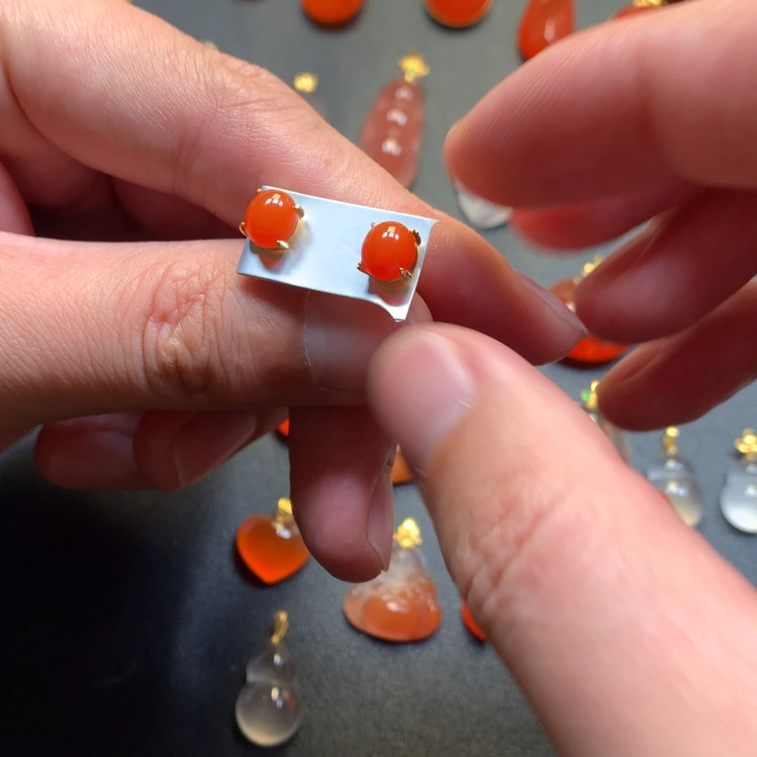 南红玛瑙未镶嵌颈饰