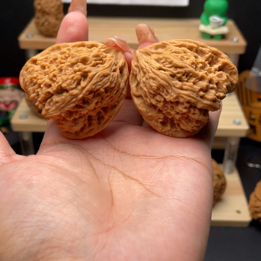 【闪购商品】文玩核桃吊坠拉丝大勾天残