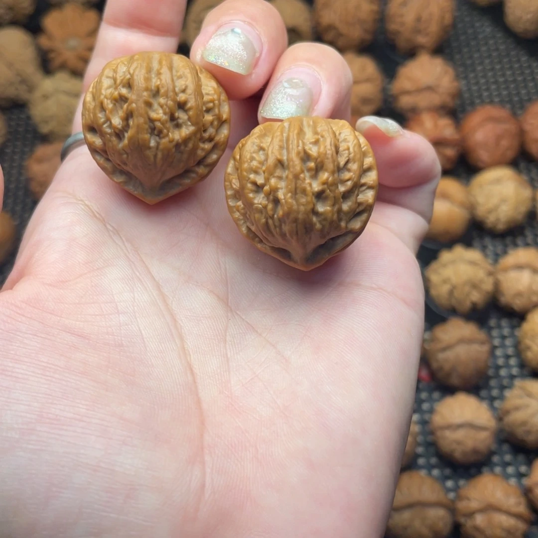 文玩把件爆筋小桃子