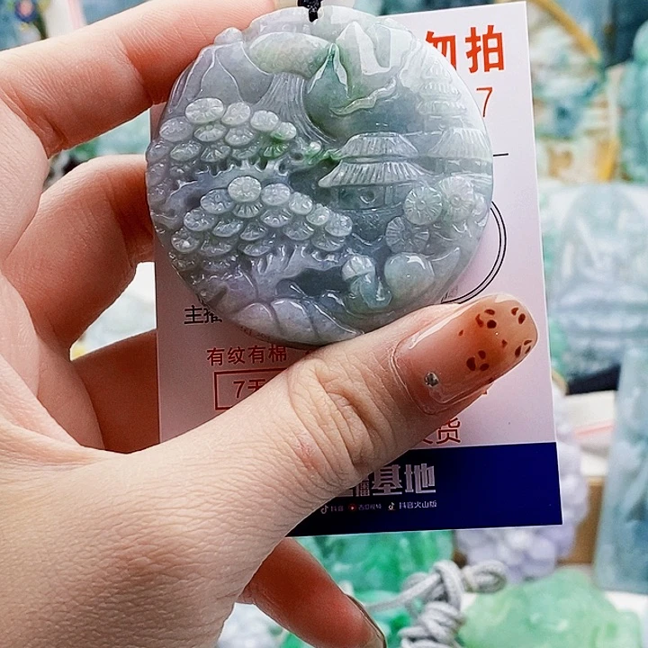 吊坠(不含链)未镶嵌翡翠