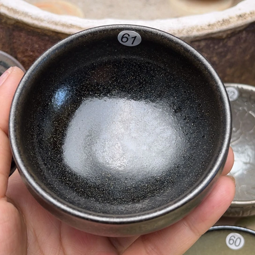 茶盏义兴龙窑坚持真柴烧