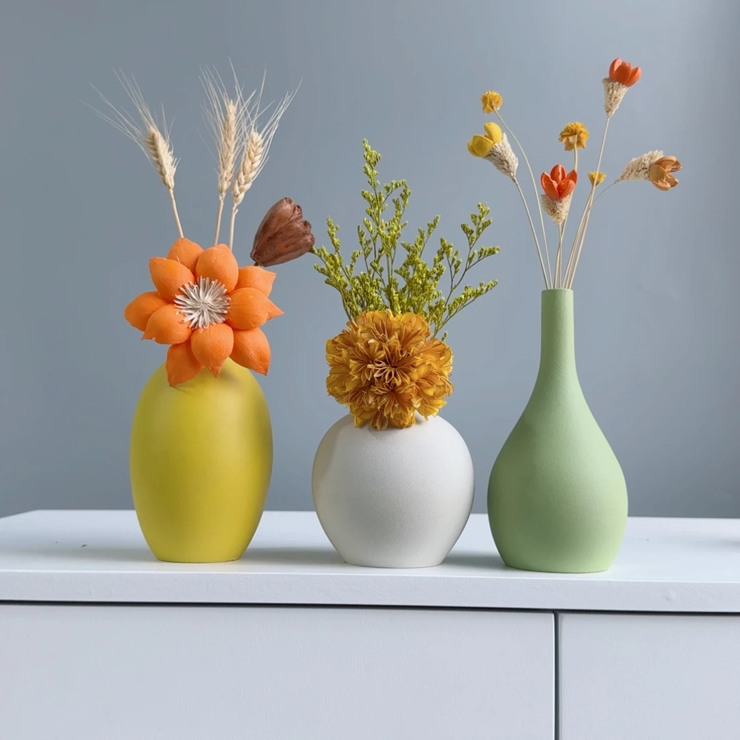 摆件陶瓷小花瓶摆件含花总高约20-30cm