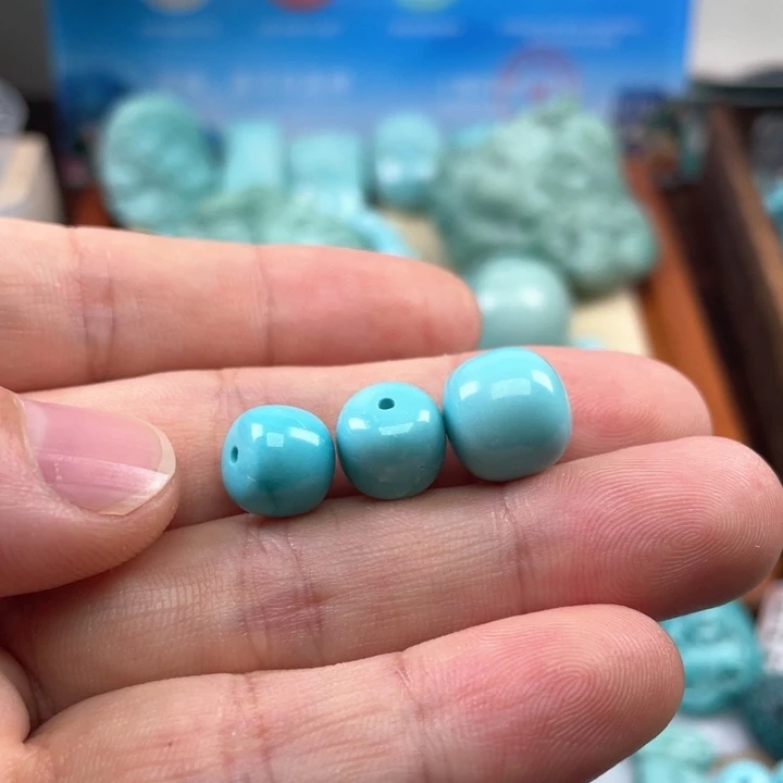 绿松石颈饰未镶嵌