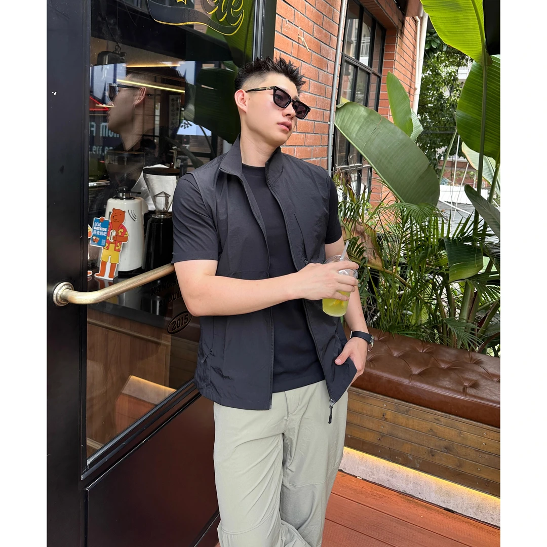 高街速干马甲夏季防晒户外机能搭配立领外套无袖多口袋轻薄上衣男