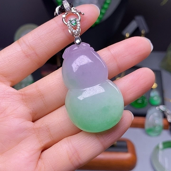 吊坠(赠链)未镶嵌翡翠