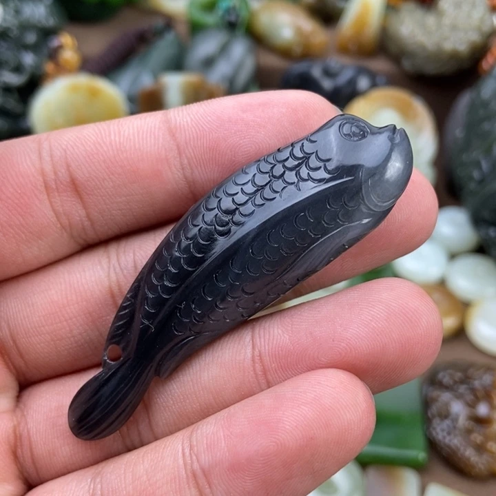 和田玉未镶嵌挂件