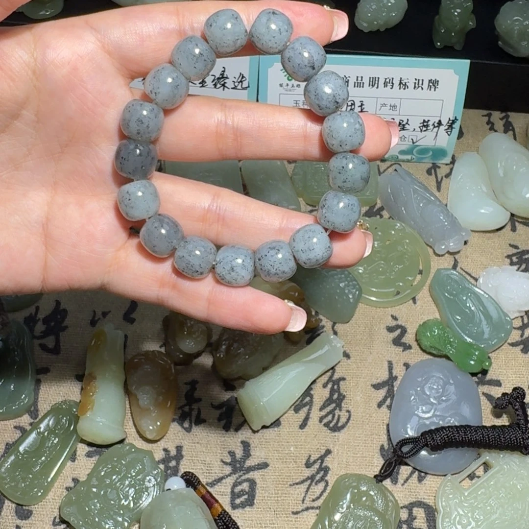 未镶嵌手串和田玉