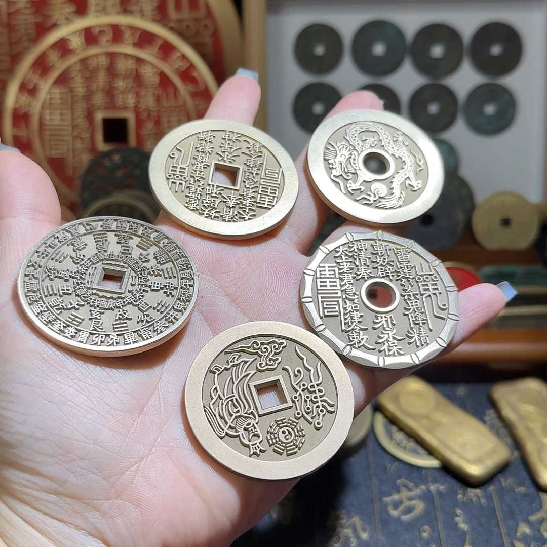 普***泉铜现代仿制工艺品