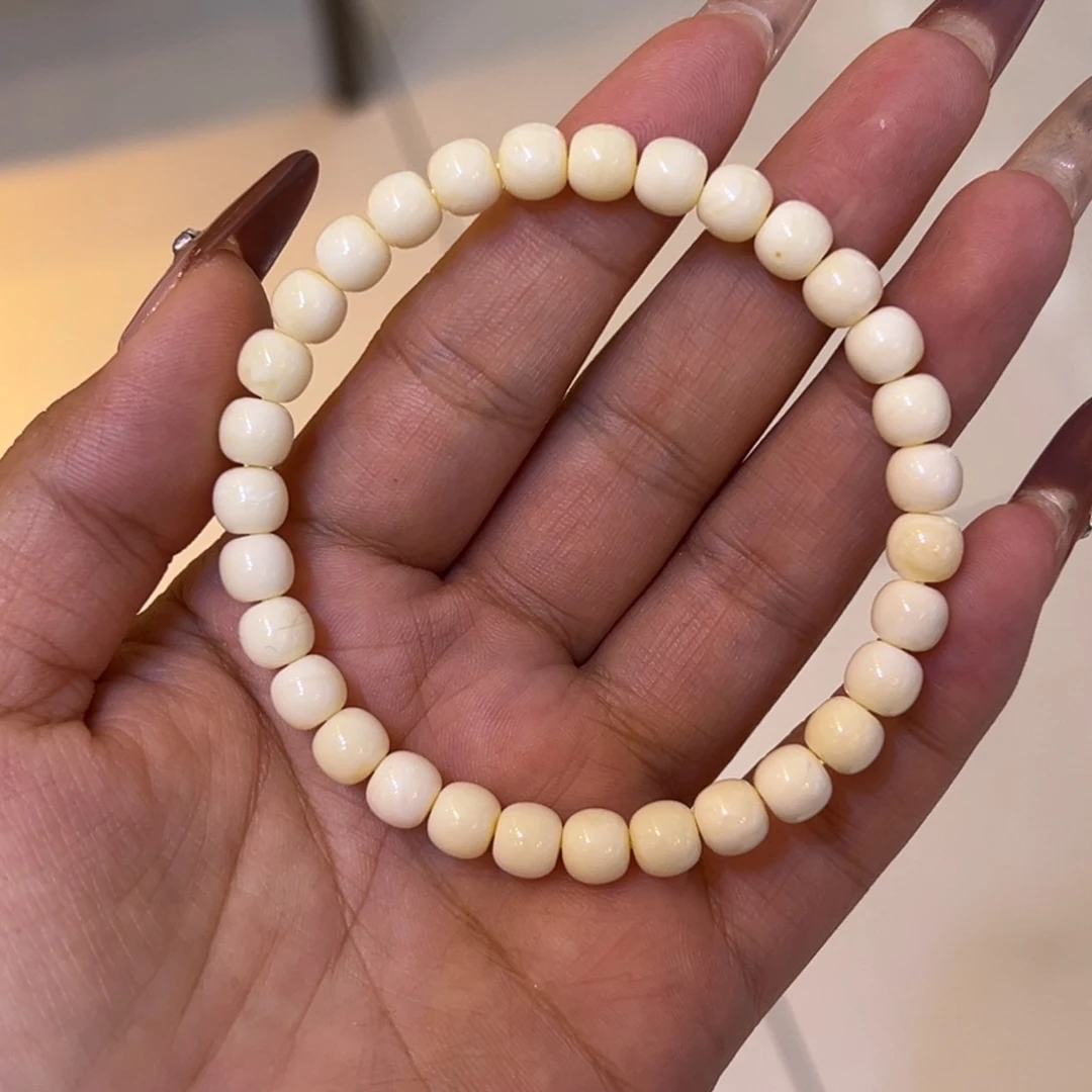 裸石琥珀未镶嵌Q*Q7➕奶白无纹老型手串