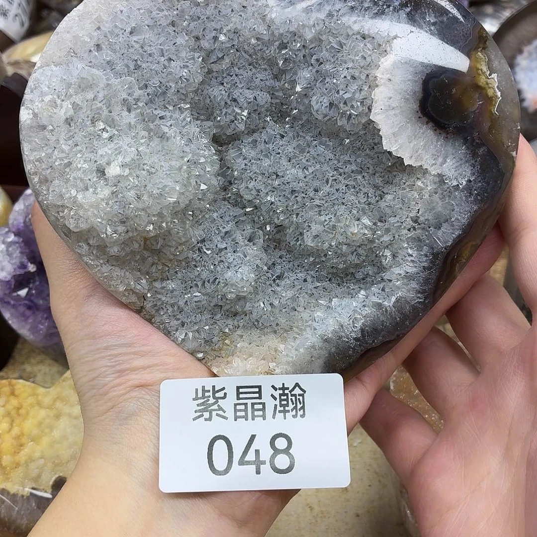 玛瑙/玉髓未镶嵌珠宝奇石