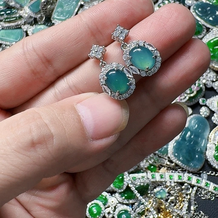 翡翠颈饰未镶嵌天然A货翡翠放漏