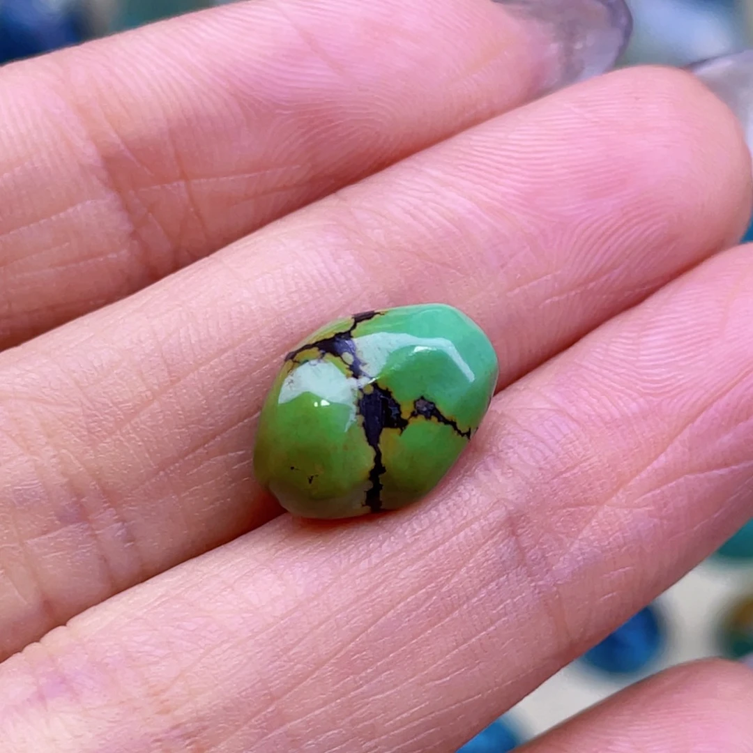 绿松石随型未镶嵌
