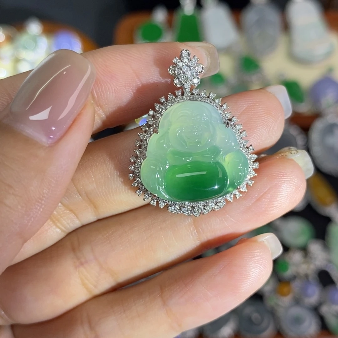 翡翠18K金镶嵌颈饰A货翡翠