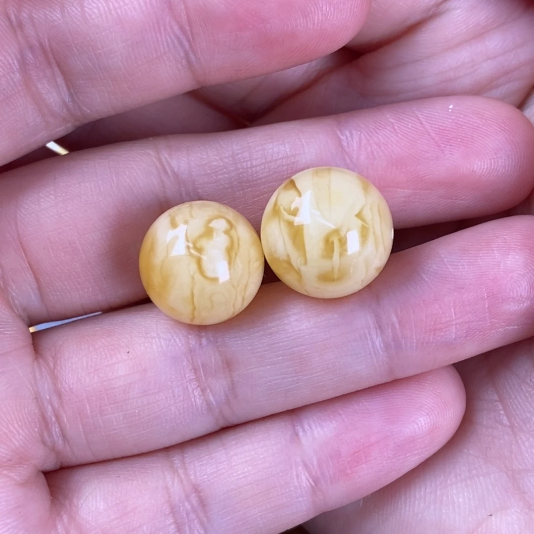 蜜蜡裸石未镶嵌斯**特蜜蜡