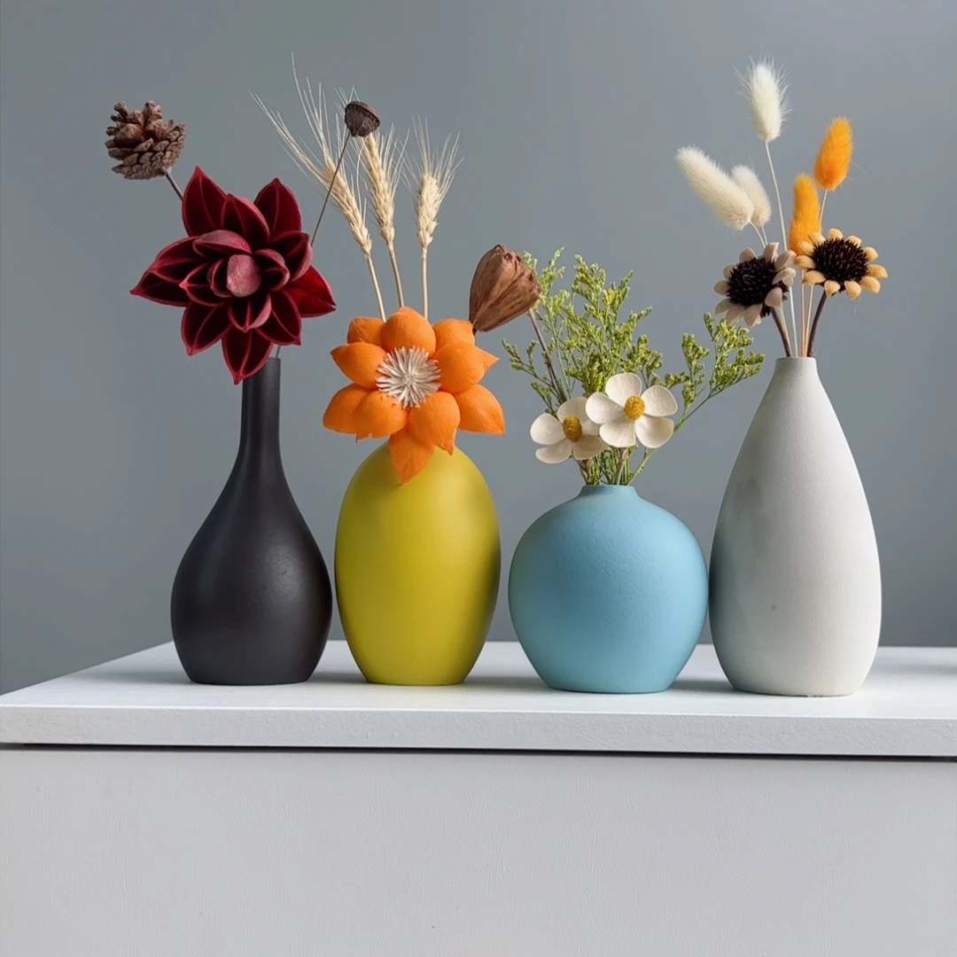 摆件陶瓷小花瓶摆件含花总高约20-30cm