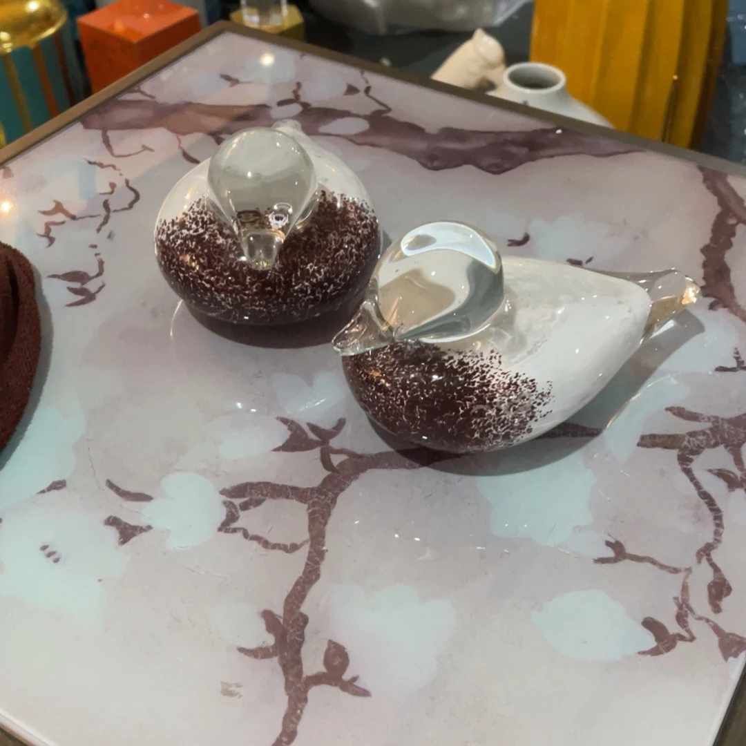 陶瓷花瓶，家居摆件。2