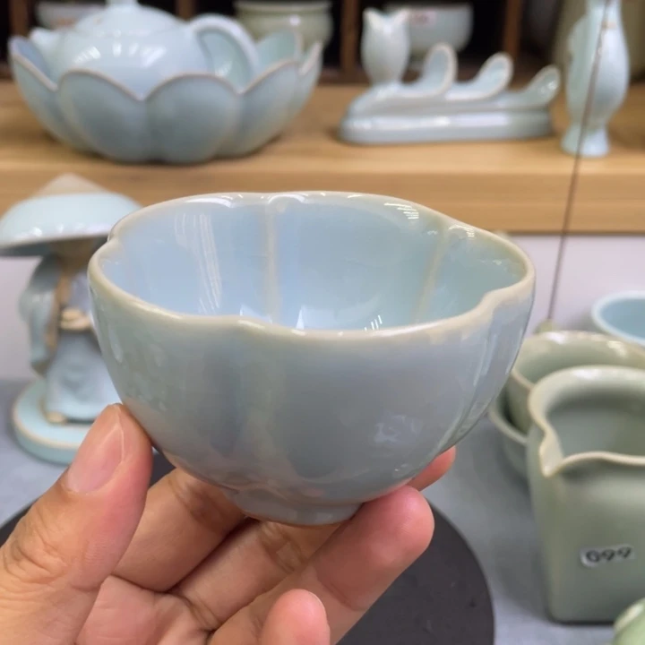 杯子天青汝窑梅花杯