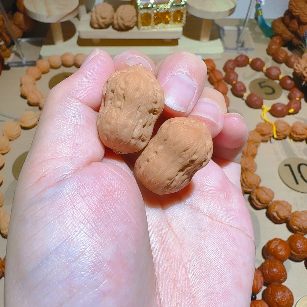 文玩核桃吊坠花生手捻