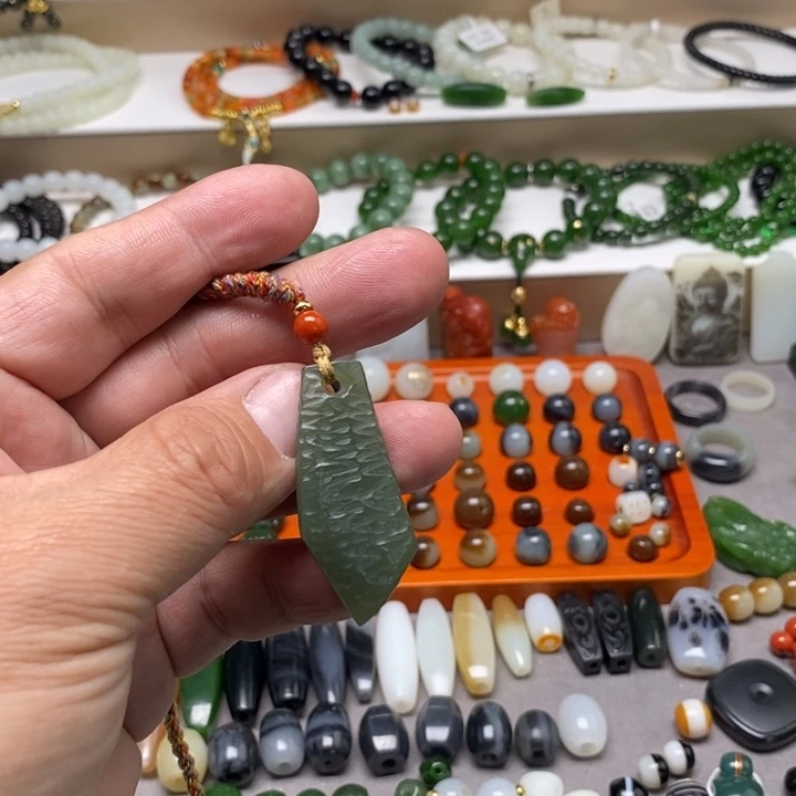 和田玉未镶嵌手链