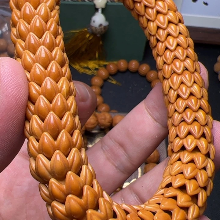 猴头核桃吊坠噢距离