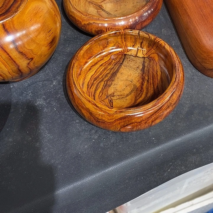 D***g黄花梨盘一个漂亮