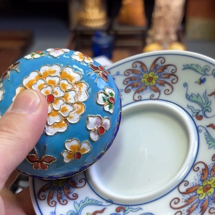 瓷片精致雕刻工艺