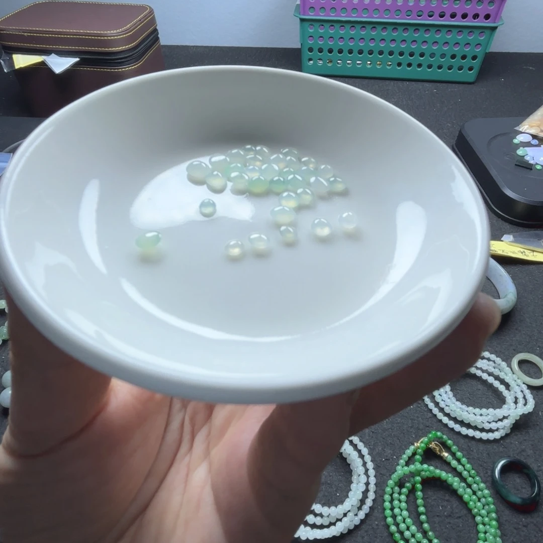 翡翠未镶嵌颈饰蛋面