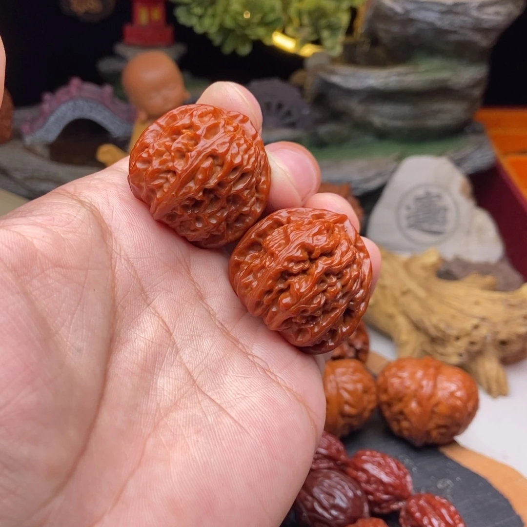 龘***文玩核桃把件白狮子