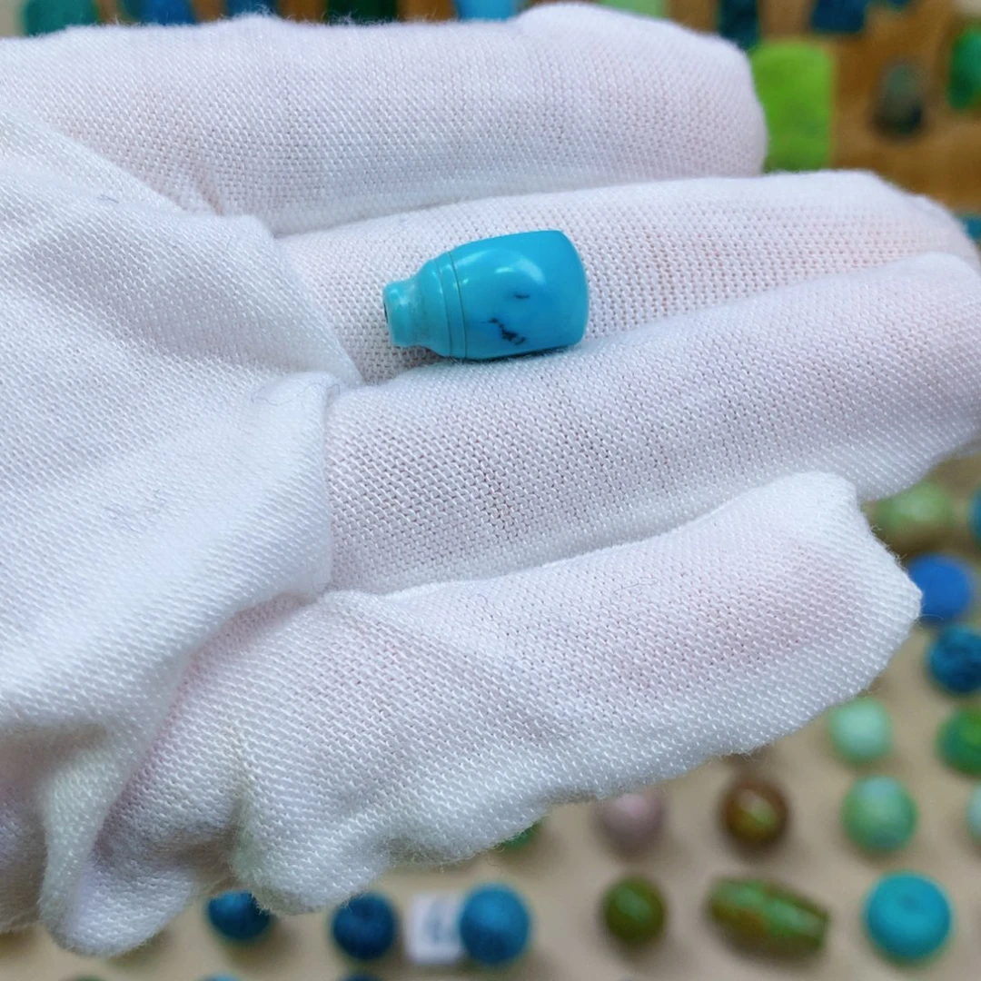 绿松石未镶嵌三彩随行