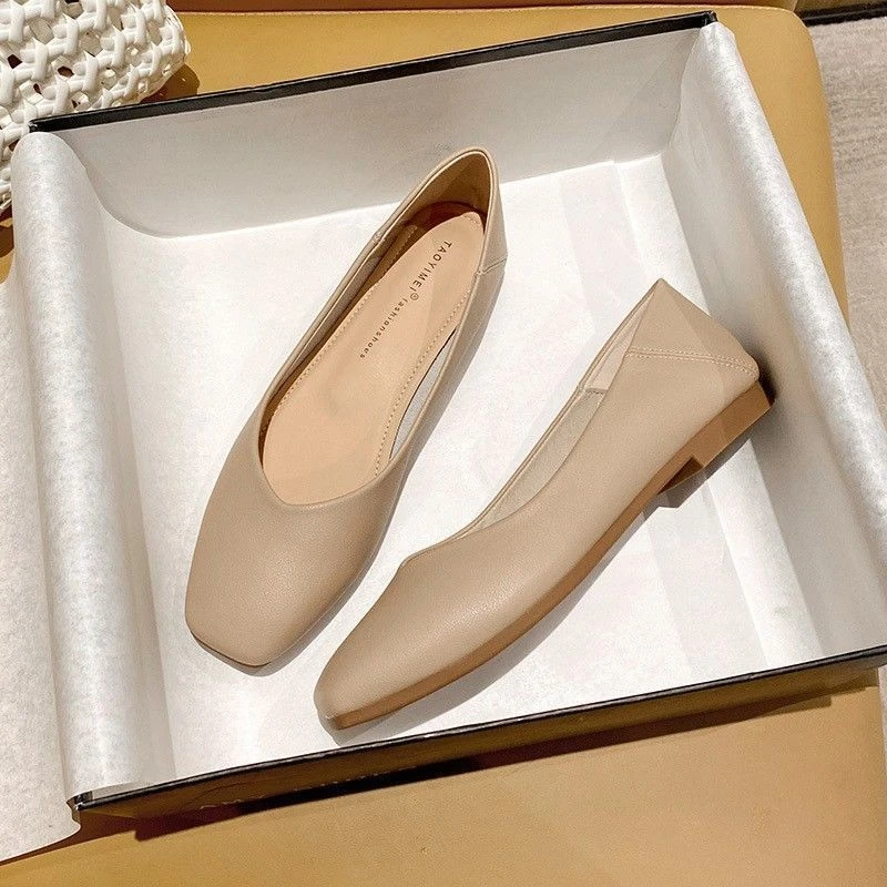 方头单鞋女平跟软皮软底职业气质上班鞋舒适久站不累脚平底工作鞋