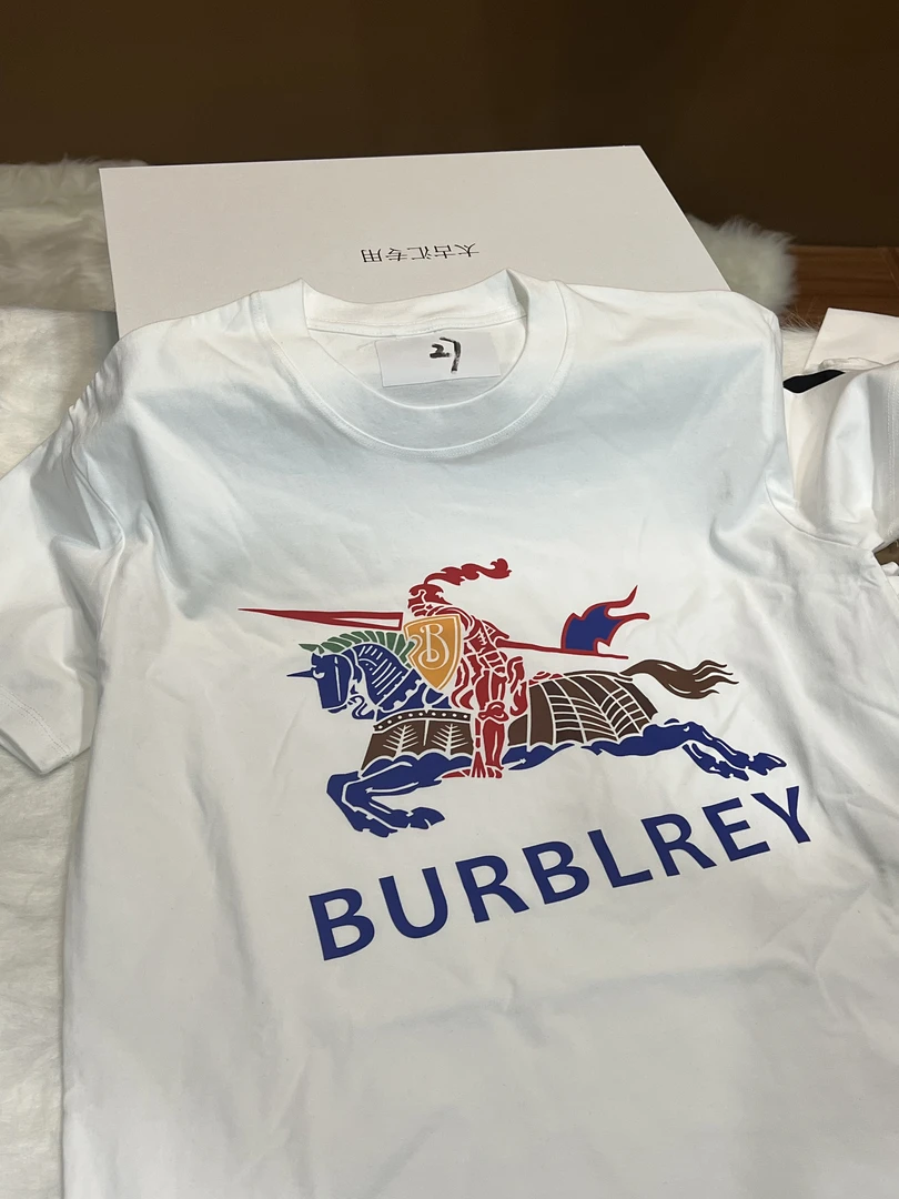 27     圆领破洞常规款短袖夏季几何T恤男款情侣火龙果色