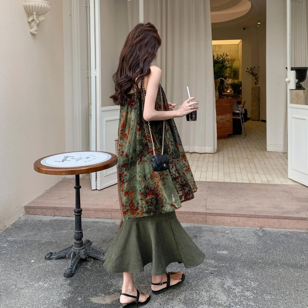 新中式绿色植绒拼接吊带连衣裙女夏季高级感温柔漂亮鱼尾裙长裙仙