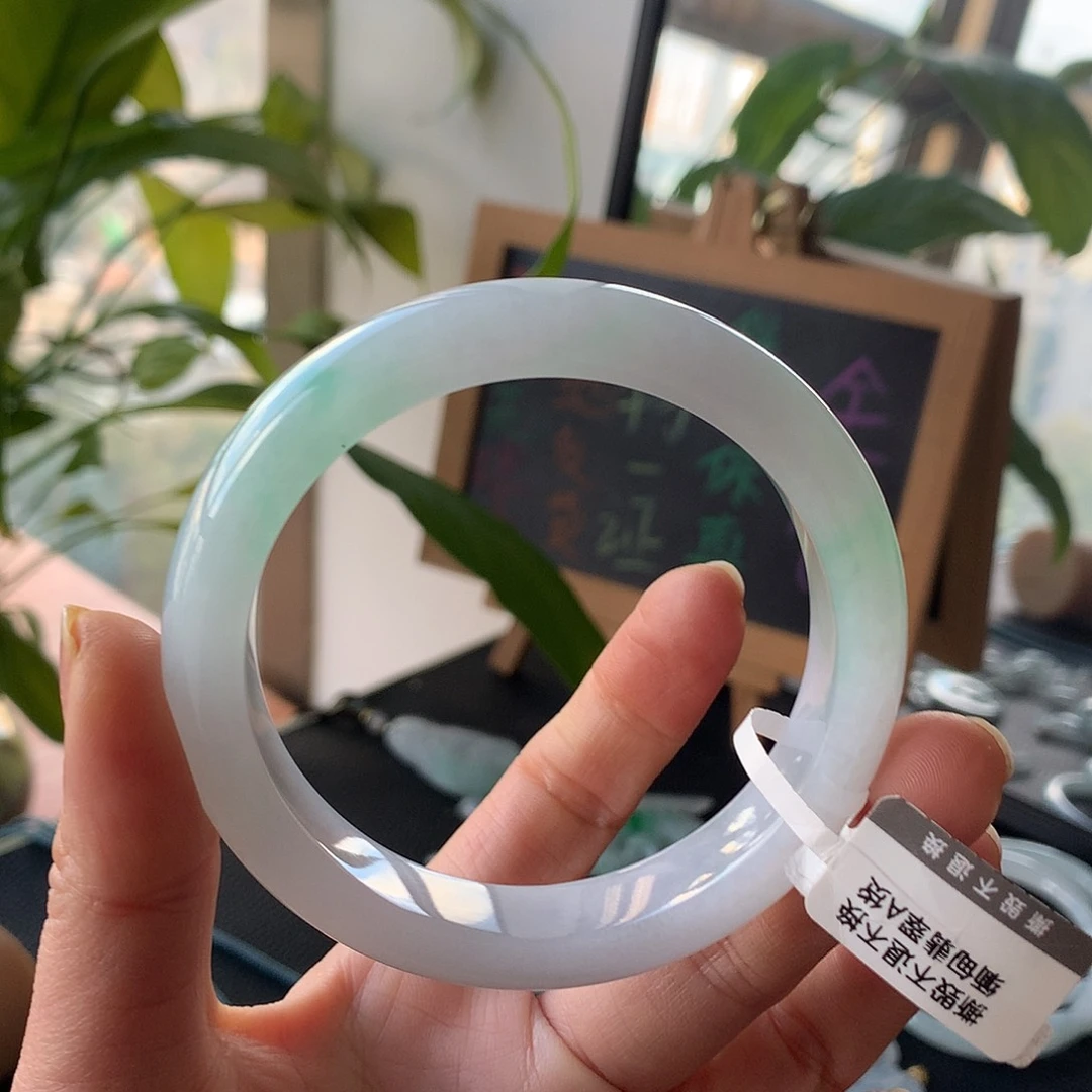 翡翠未镶嵌手镯天然翡翠手镯